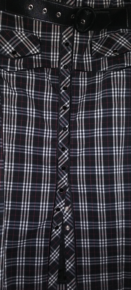 Pre-owned BEBE red/black plaid pencil skirt
